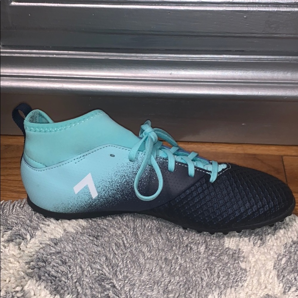 Turf cleats